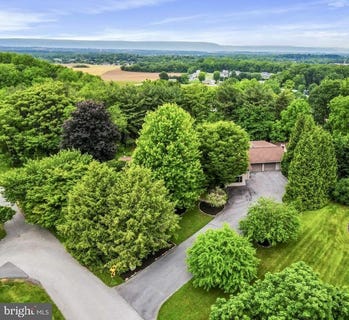 /international/us/57-linoak-road-chambersburg-pa-110099894813/