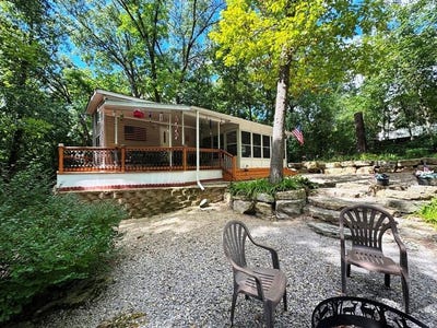 /international/us/306-westview-drive-edgerton-wi-110106274546/