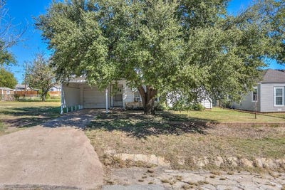 /international/us/402-n-6th-avenue-ballinger-tx-110087967254/