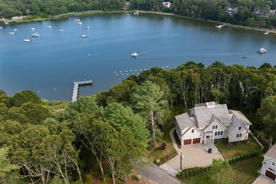 /international/us/353-simons-narrows-road-mashpee-ma-110106624151/