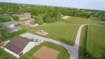 /international/us/423-country-club-drive-lebanon-ky-110107638374/