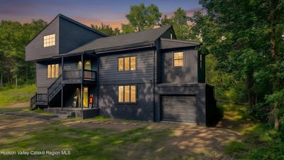 /international/us/2096-ulster-avenue-lake-katrine-ny-110108718139/
