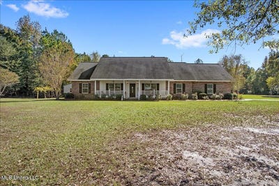/international/us/2118-paulding-road-leakesville-ms-110103776183/