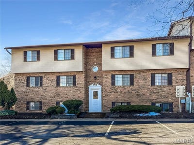 /international/us/17-village-west-court-washington-mo-110105706865/