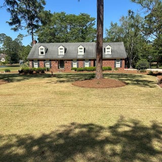 /international/us/6004-lakeshore-dr-tifton-ga-110107575779/