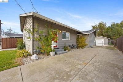 /international/us/560-n-m-st-livermore-ca-110105920677/