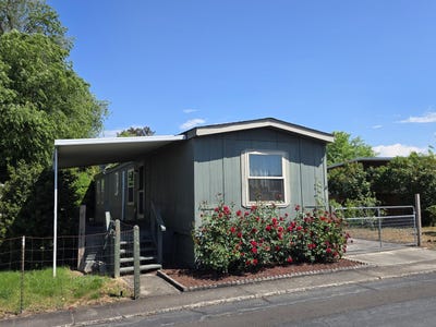 /international/us/301-freeman-road-central-point-or-110106036668/