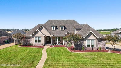 /international/us/3008-oakleigh-circle-ocean-springs-ms-110120091181/