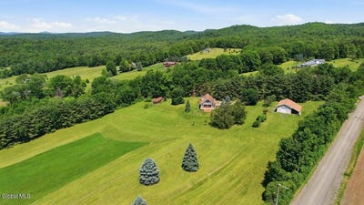 /international/us/121-quivey-hill-road-granville-ny-110108856986/
