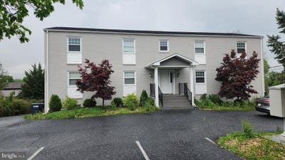 /international/us/958-college-avenue-harrisonburg-va-110107847642/