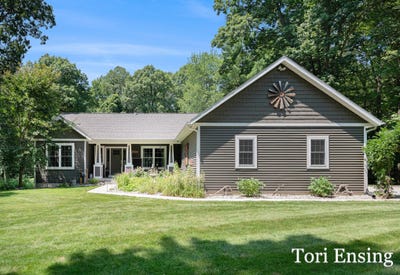/international/us/14371-larsen-avenue-ne-gowen-mi-110101091864/