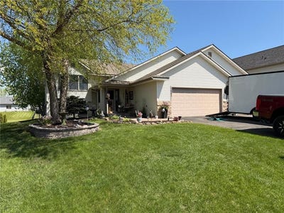 /international/us/1661-valley-quail-drive-river-falls-wi-110108168142/