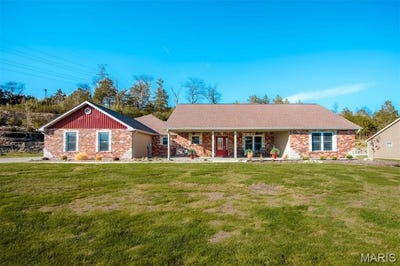 /international/us/3275-echo-lake-drive-byrnes-mill-mo-110107077615/