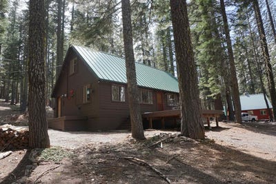 /international/us/8517-big-creek-road-bucks-lake-ca-110107318332/