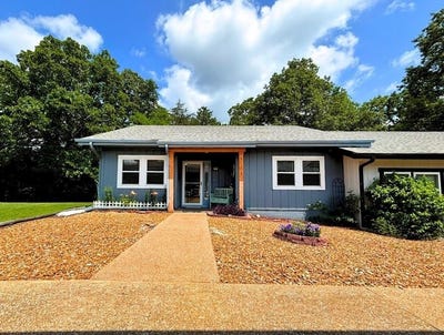 /international/us/22-spring-river-lane-cherokee-village-ar-110108695452/