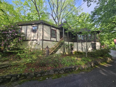 /international/us/4-mother-goose-village-lookout-mountain-ga-110099331343/