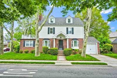 /international/us/21405-53rd-avenue-bayside-ny-110108363030/