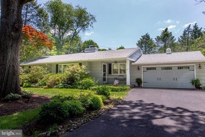 /international/us/67-townview-drive-doylestown-pa-110108667256/
