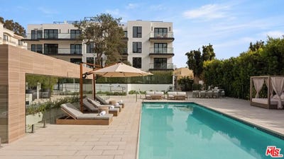 /international/us/505-s-barrington-ave-los-angeles-ca-110106810469/