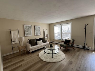 /international/us/21-sullivan-court-salem-nh-110108193588/