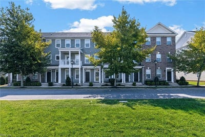 /international/us/309-waterside-drive-hampton-va-110110137751/