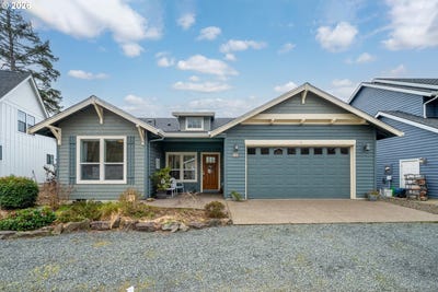 /international/us/325-n-juniper-ct-rockawaybeach-or-110106180982/