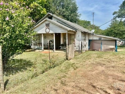 /international/us/312-georgia-st-queen-city-tx-110119699827/
