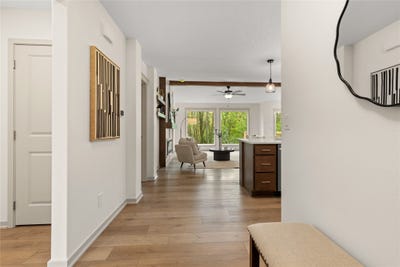 /international/us/809-whitetail-court-mitchellville-ia-110119987764/