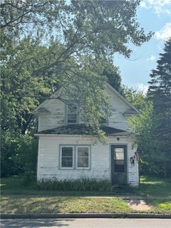 /international/us/109-w-hazel-street-spooner-wi-110101541937/?lang=de