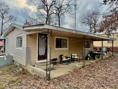 /international/us/80-tennessee-dr-springville-tn-110104607478/