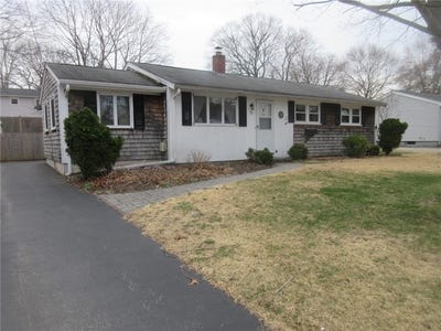 /international/us/70-keeley-avenue-warwick-ri-110107231383/