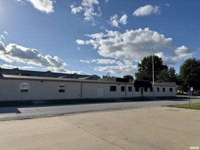 /international/us/510-n-pearl-street-macomb-il-110101865899/