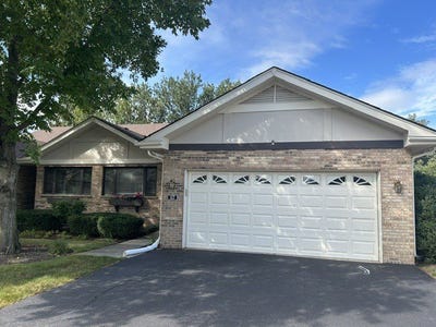 /international/us/127-villa-way-bloomingdale-il-110110199943/