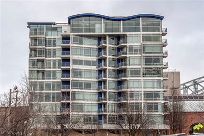 /international/us/1237-washington-avenue-cleveland-oh-110107440377/