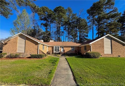 /international/us/499-coronation-drive-fayetteville-nc-110106536823/