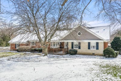 /international/us/116-e-farnham-lane-wheaton-il-110105528780/