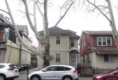 /international/us/40-36-69-street-woodside-ny-110103989625/