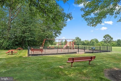 /international/us/483-buchanan-road-perkasie-pa-110101197920/