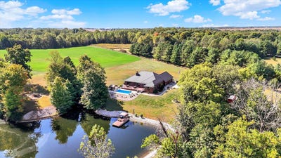 /international/us/940-e-county-road-825-n-bainbridge-in-110108348382/