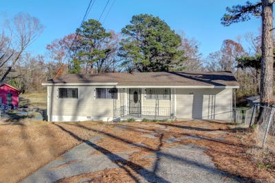/international/us/9425-s-365-highway-little-rock-ar-110100395196/