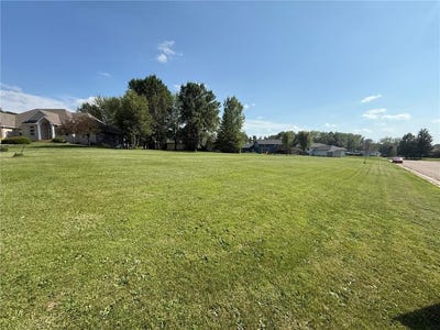 /international/us/lot-15-summit-circle-baldwin-wi-110100768718/