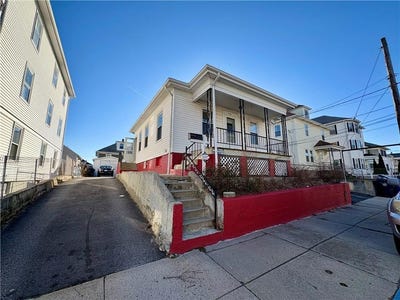 /international/us/150-cottage-street-central-falls-ri-110104122542/