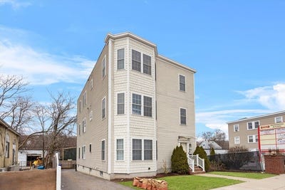 /international/us/895-hyde-park-ave-boston-ma-110098777857/