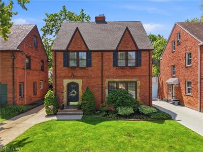 /international/us/3854-meadowbrook-boulevard-university-heights-oh-110107826614/