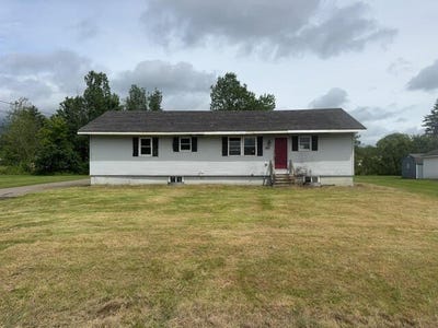 /international/us/324-stinson-street-pittsfield-me-110109143398/