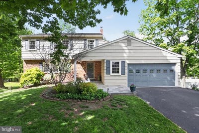 /international/us/813-mockingbird-lane-norristown-pa-110107850689/
