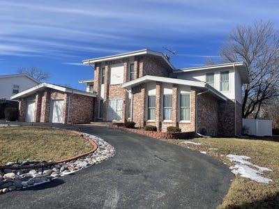 /international/us/3015-balmoral-flossmoor-il-110098323146/