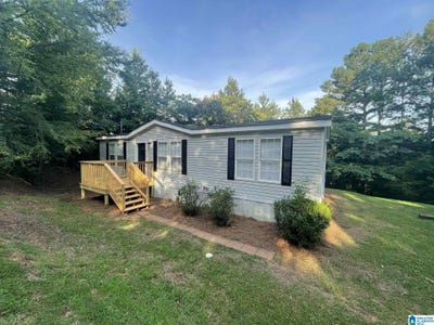 /international/us/180-levine-road-odenville-al-110101150221/