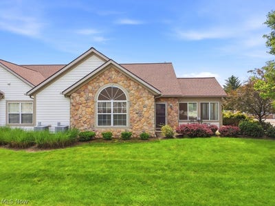/international/us/625-crossings-circle-tallmadge-oh-110108341931/
