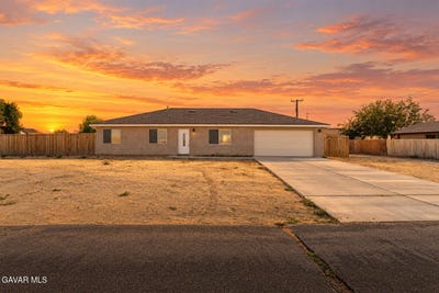 /international/us/10016-mendiburu-road-california-city-ca-110120426051/